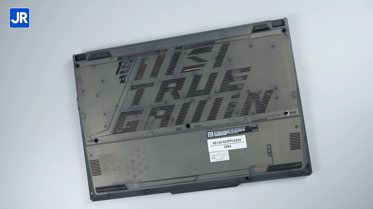 MSI Cyborg 15 AI A1V 12