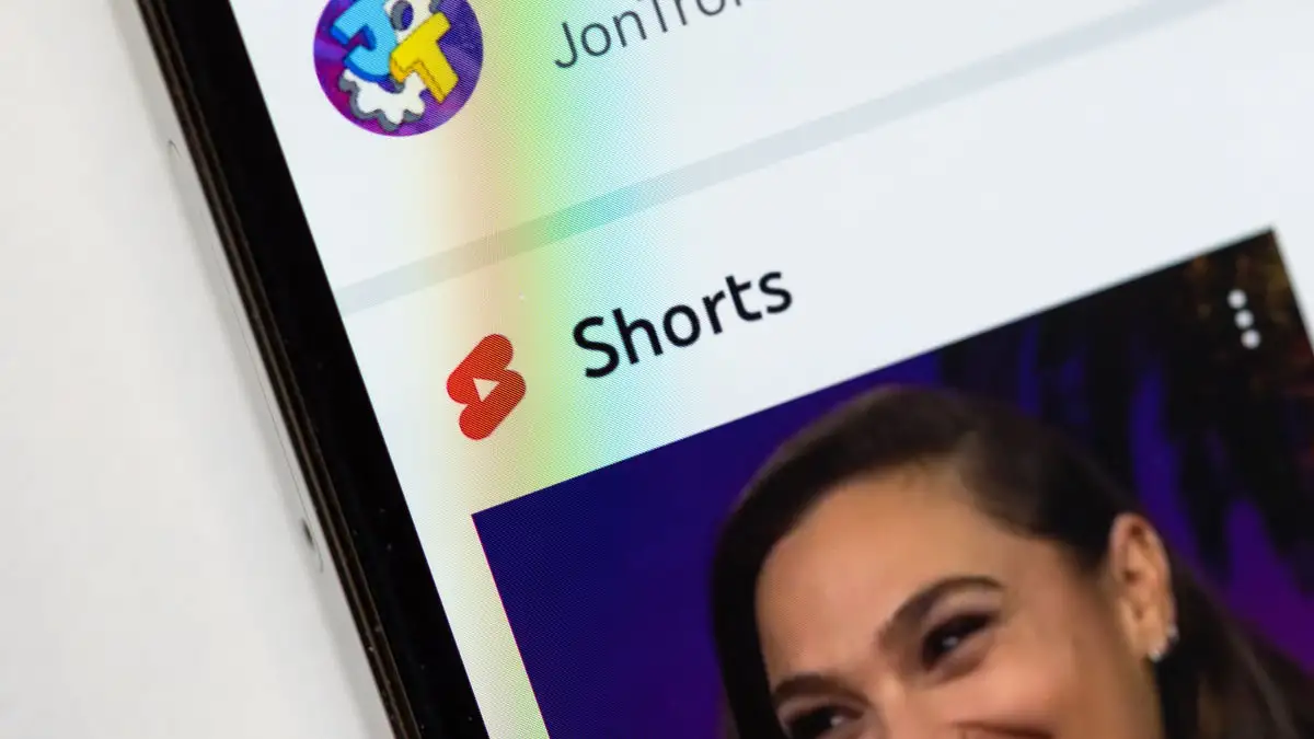 YouTube Shorts Akan Dukung Video Dengan Durasi Hingga 3 Menit! 1 YouTube Shorts gets supersized longer videos new editing tools and trend spotting