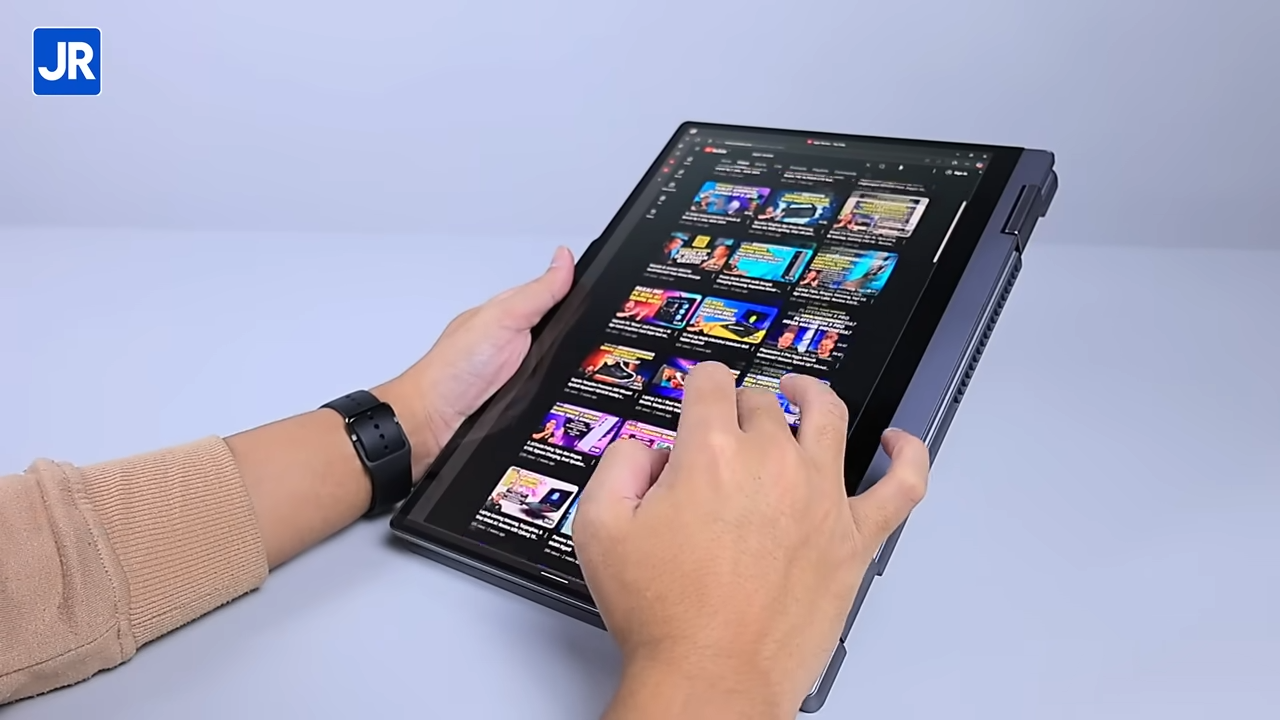 Lenovo IdeaPad 5i 2 in 1 2024 1