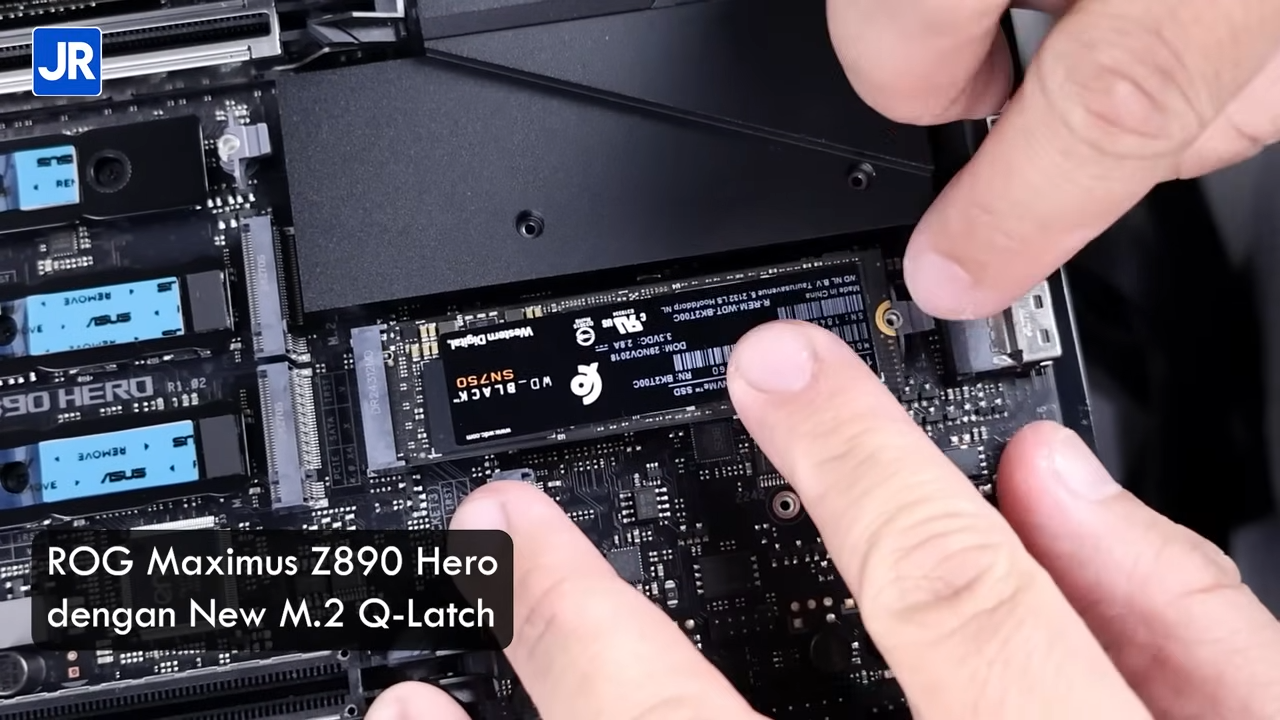 ROG Maximus Z890 Hero 13