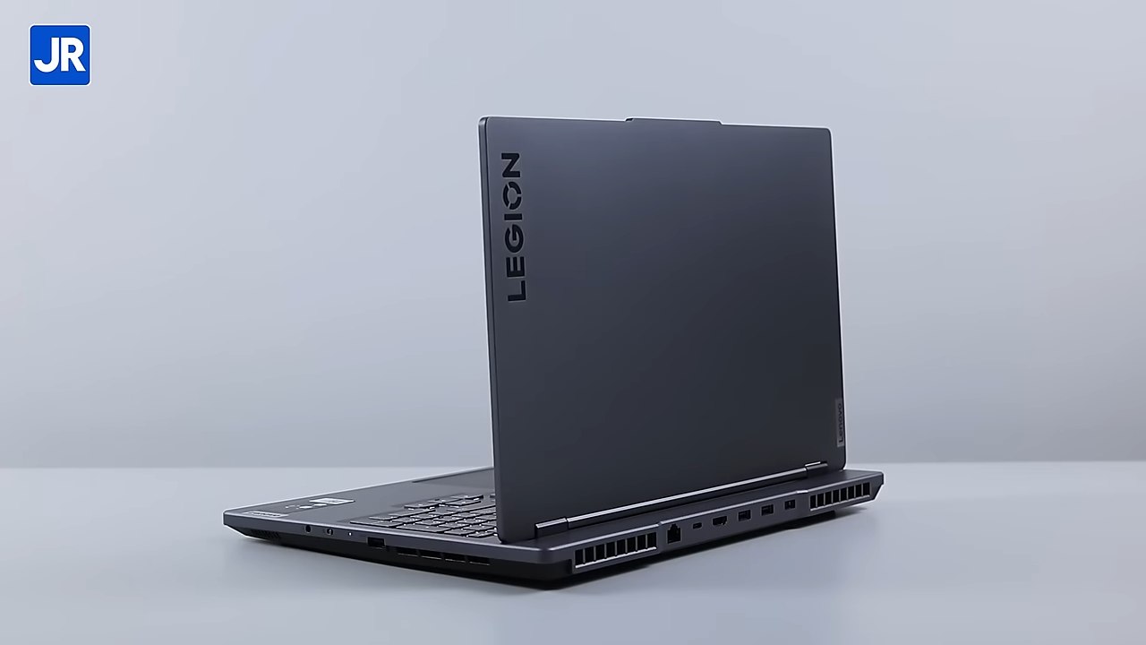 Review Lenovo LEGION 5i 15IRX9 Gen 9: Laptop Gaming Kelas Atas yang Terjangkau dan Kencang 3 Lenovo LEGION 5i 15IRX9 Gen 9 11