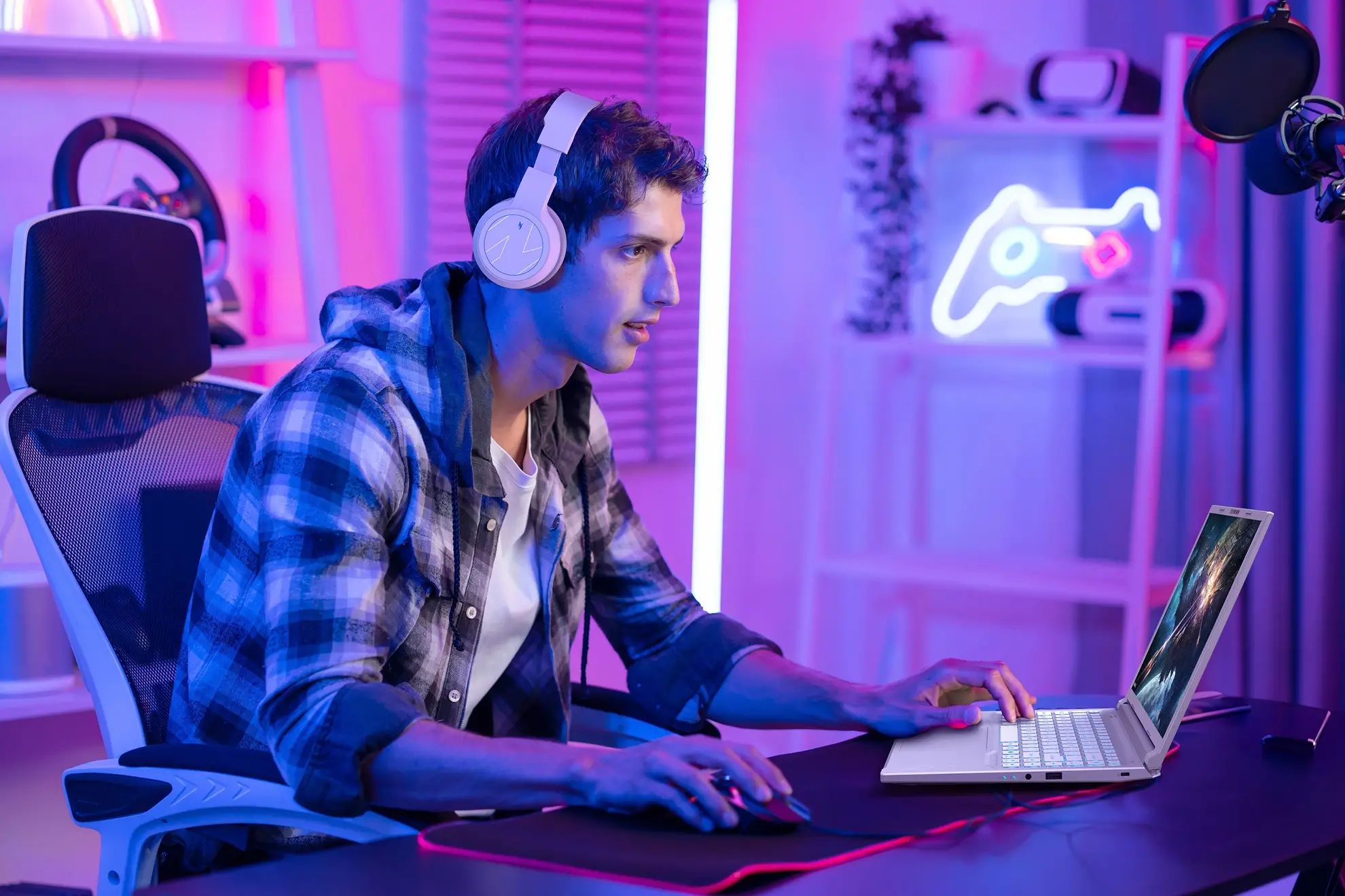 Rangkaian Laptop Gaming Acer Nitro V Series Terbaru Hadir di CES 2025 43 Acer Nitro V Series CES 2025