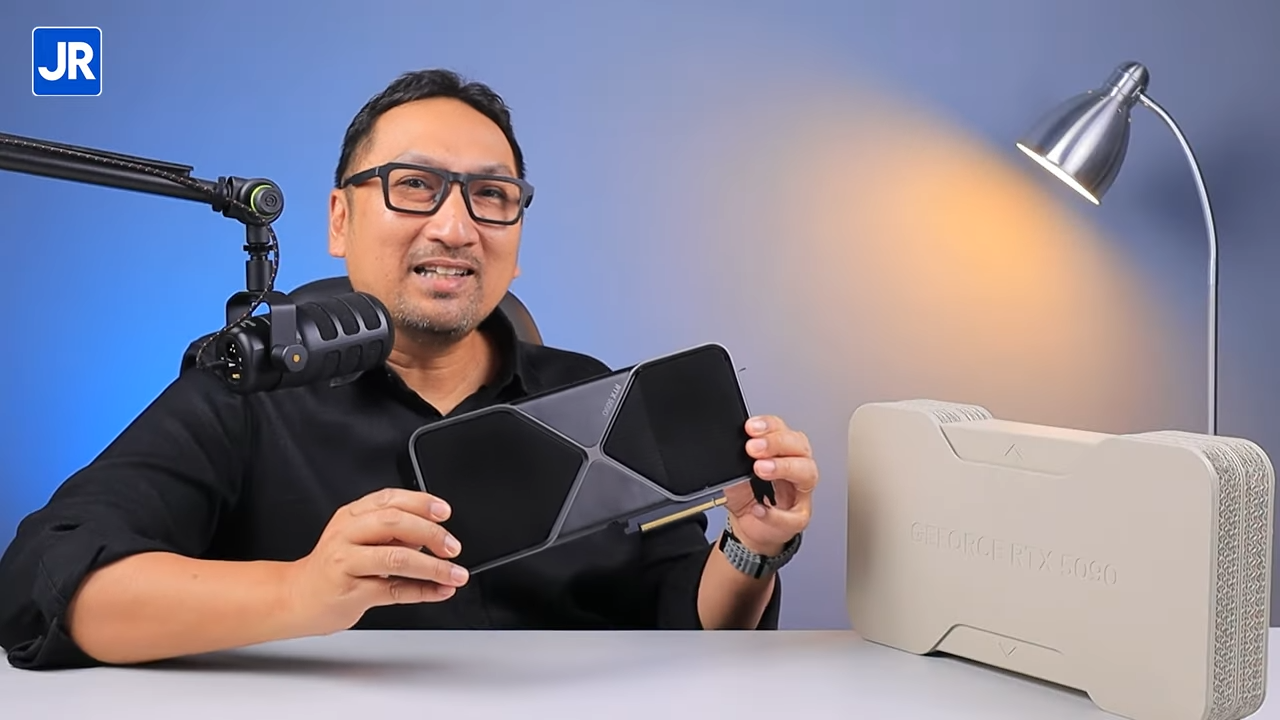 Review NVIDIA GeForce RTX 5090 FE: Kencang, Banyak Fitur Baru, Bodi Tipis, Suhu Tetap Aman 1 NVIDIA GeForce RTX 5090 FE 1