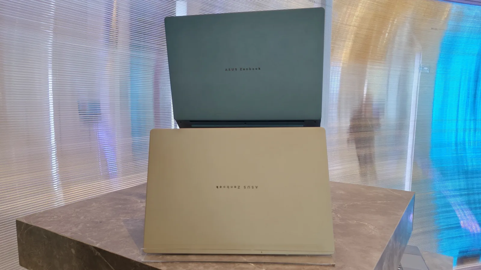 Laptop Copilot+ PC Teringan di Dunia, ASUS Zenbook A14 Resmi Hadir di Indonesia! 3 asus zenbook a14 1