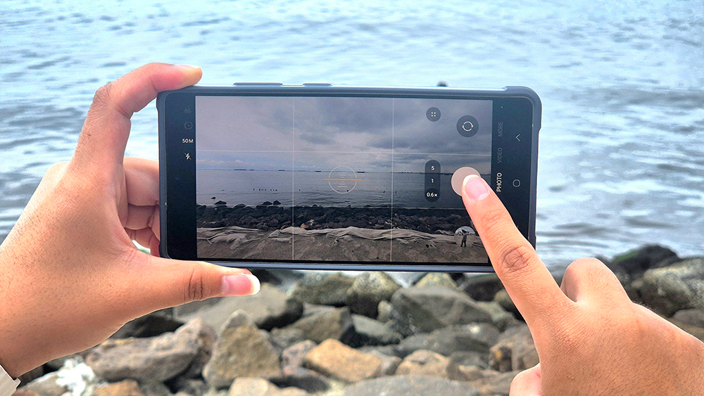 1. Bayangkan punya travel agent pribadi yang bisa ngelakuin banyak hal Ternyata cukup miliki Galaxy S25 Series untuk rencanakan dan dokumentasikan perjalanan traveling 1000x563 1