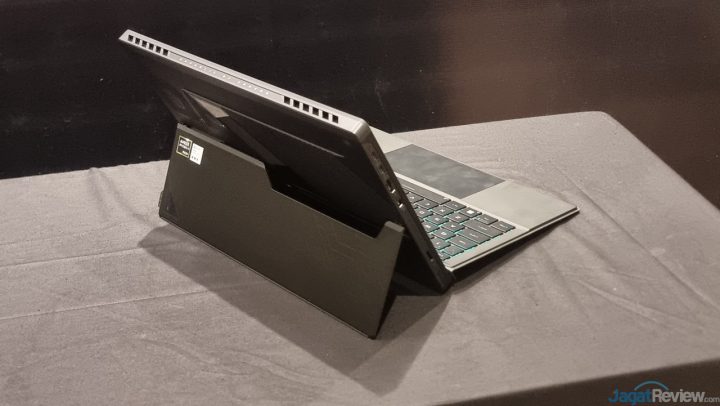 Tablet Gaming ASUS dengan IGP Sekencang RTX 4060 Hadir di Indonesia 3 ASUS ROG Flow Z13 Launching 2025 03