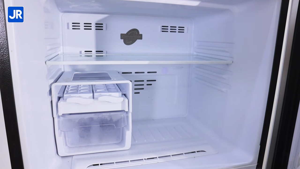 Review Polytron FlexUp 5-in-1: Lemari Es Multifungsi 13 Polytron FlexUp 13