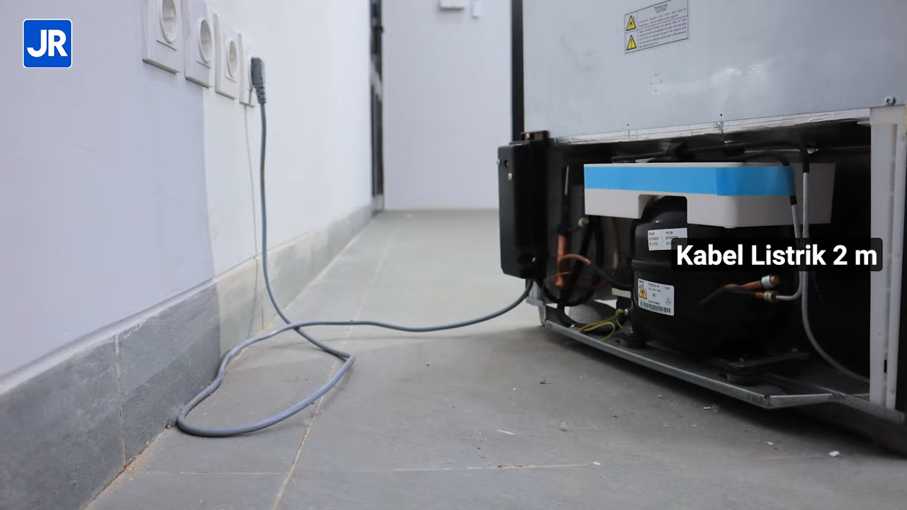 Review Polytron FlexUp 5-in-1: Lemari Es Multifungsi 7 Polytron FlexUp 7