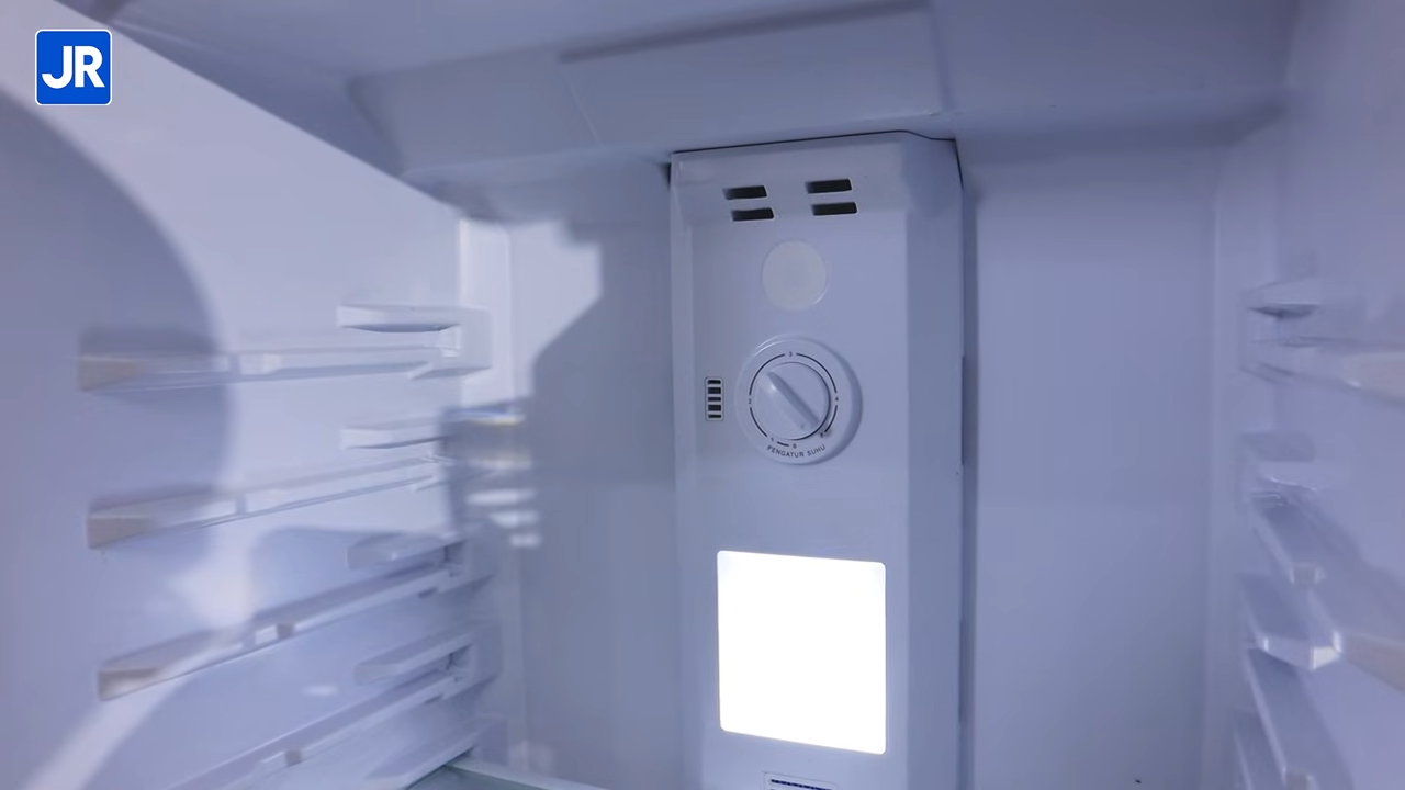 Review Polytron FlexUp 5-in-1: Lemari Es Multifungsi 9 Polytron FlexUp 9