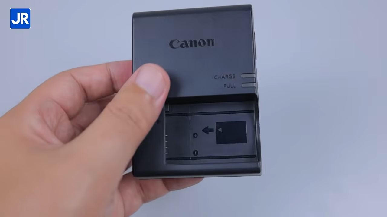 Review Canon EOS R50 V: Kamera Mirrorless Canon Terbaik untuk Konten Kreator Pemula yang Serius! 5 Canon EOS R50 V 5