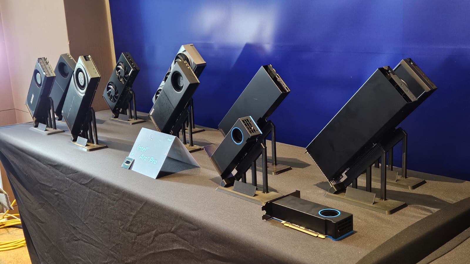 Intel Umumkan GPU Intel Arc Pro  Intel Arc Pro Computex 2025