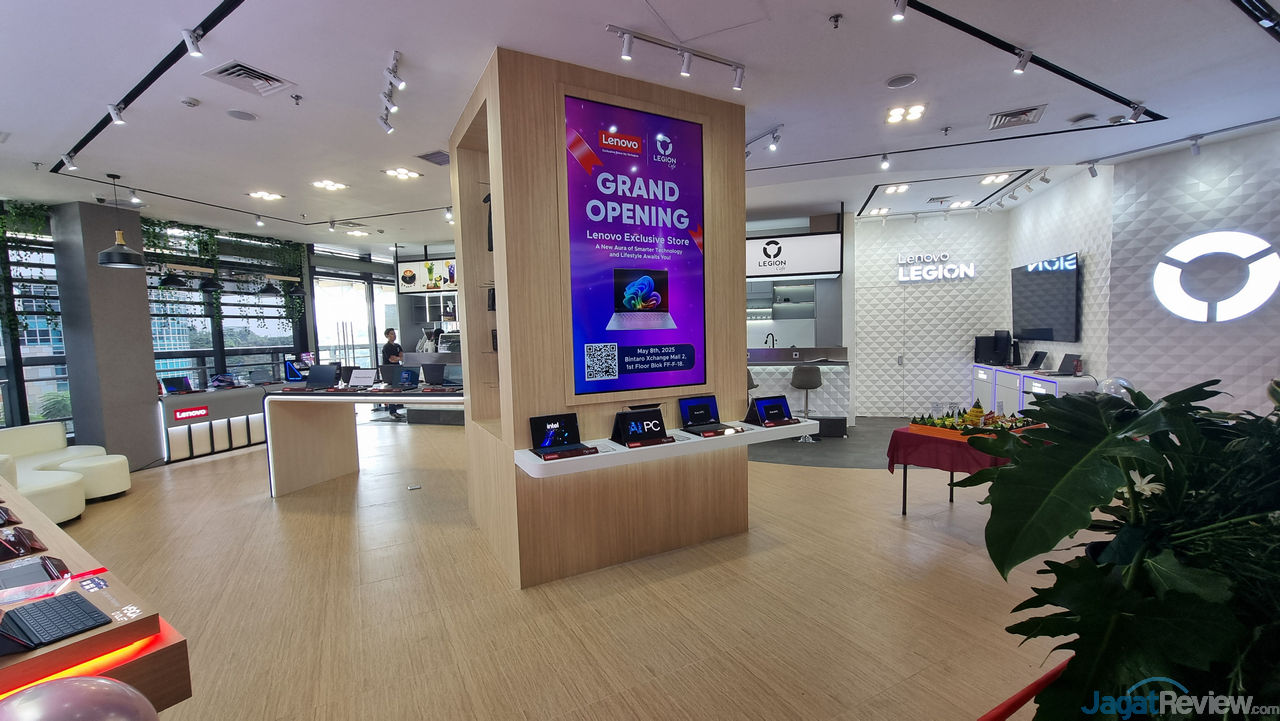 Exclusive Store Terbaru Lenovo Bikin Kita Bisa Ngopi Sambil Belanja Laptop 2 LES BxC 01