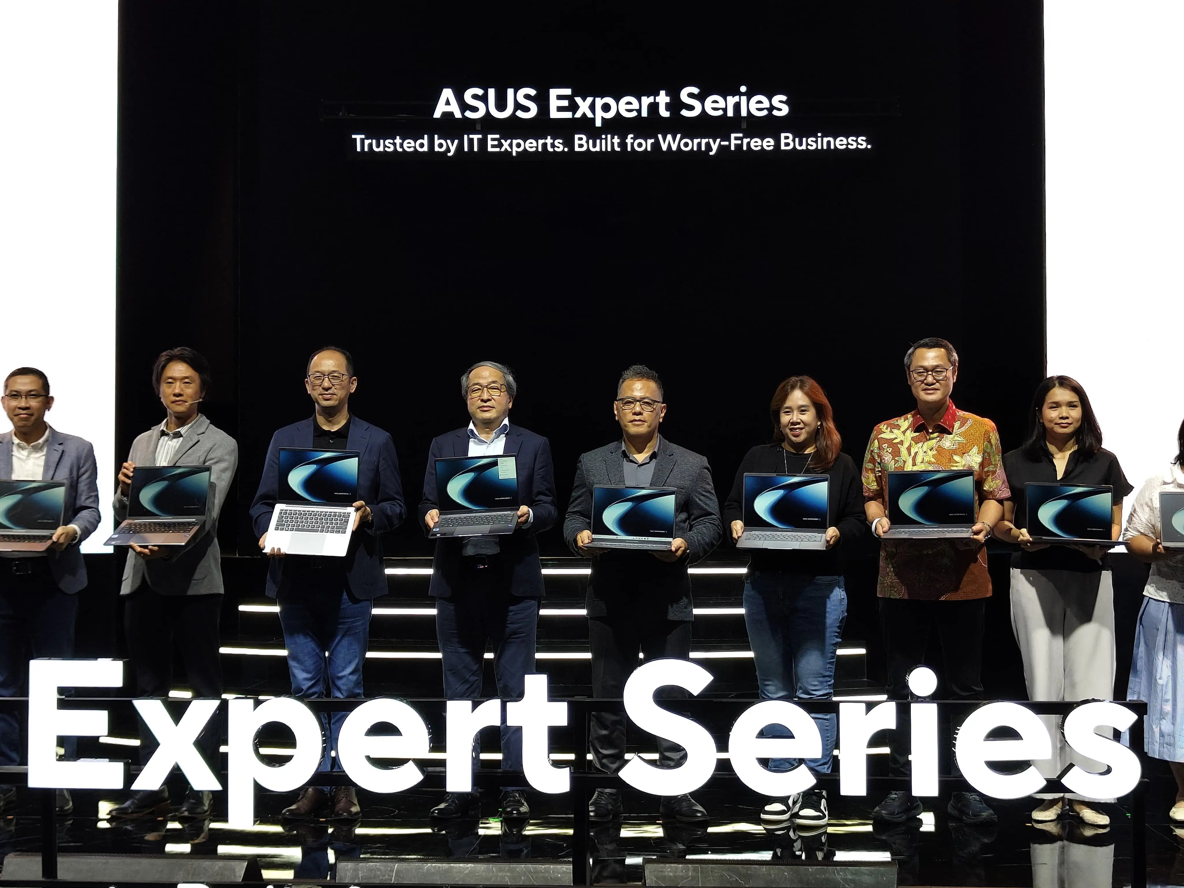 ASUS ExpertBook P3 Resmi Hadir di Indonesia: Core Ultra 7, Bodi Tangguh, Harga Rp 12 Jutaan 1 ASUS ExpertBook P3