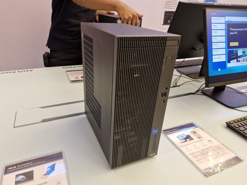 ASUS Turut Hadirkan PC Desktop dan AIO PC ExpertCenter Series 1 ASUS Expert Series PC Desktop AIO