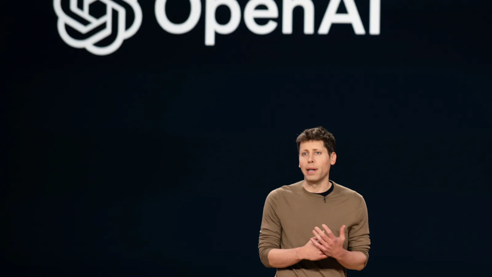 OpenAI Berhasil Raih Pendapatan Tahunan 10 Miliar Dolar AS! 23 openai sam altman