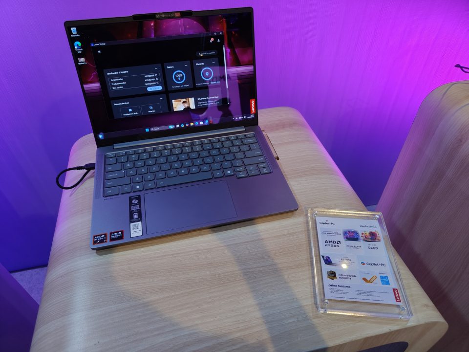 Lenovo Bawa Deretan Copilot+ PC ke Indonesia, Usung AMD Ryzen AI 300 Series 4 IMG 20250701 WA0008