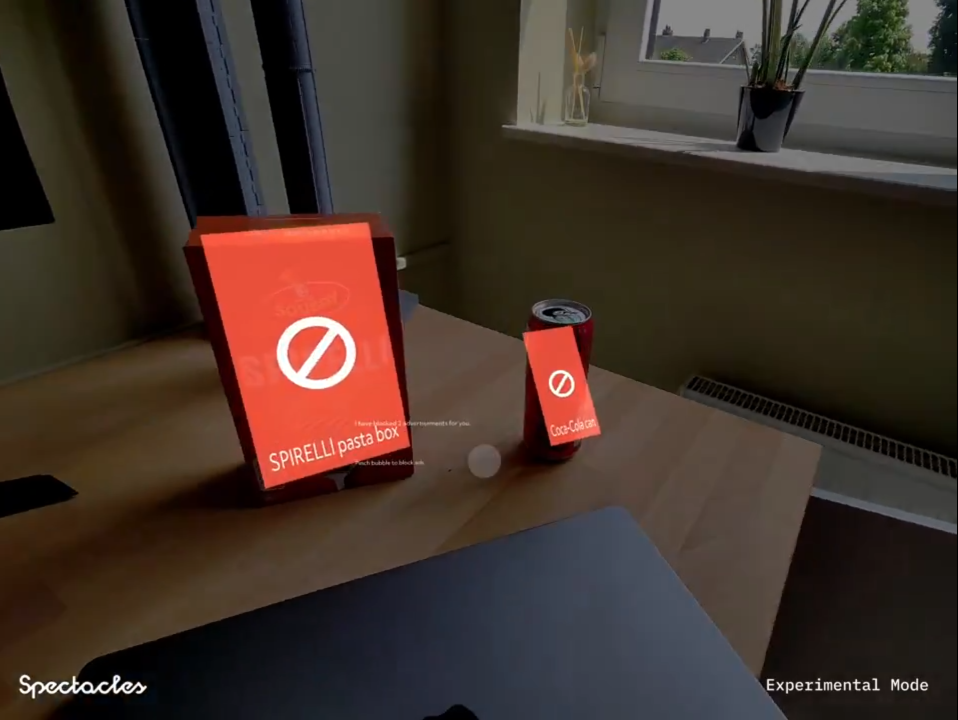 Aplikasi Kacamata AR Ini Bisa Blokir Iklan di Dunia Nyata 2 Spectacles AR Ads Blocker Aplikasi kacamata AR