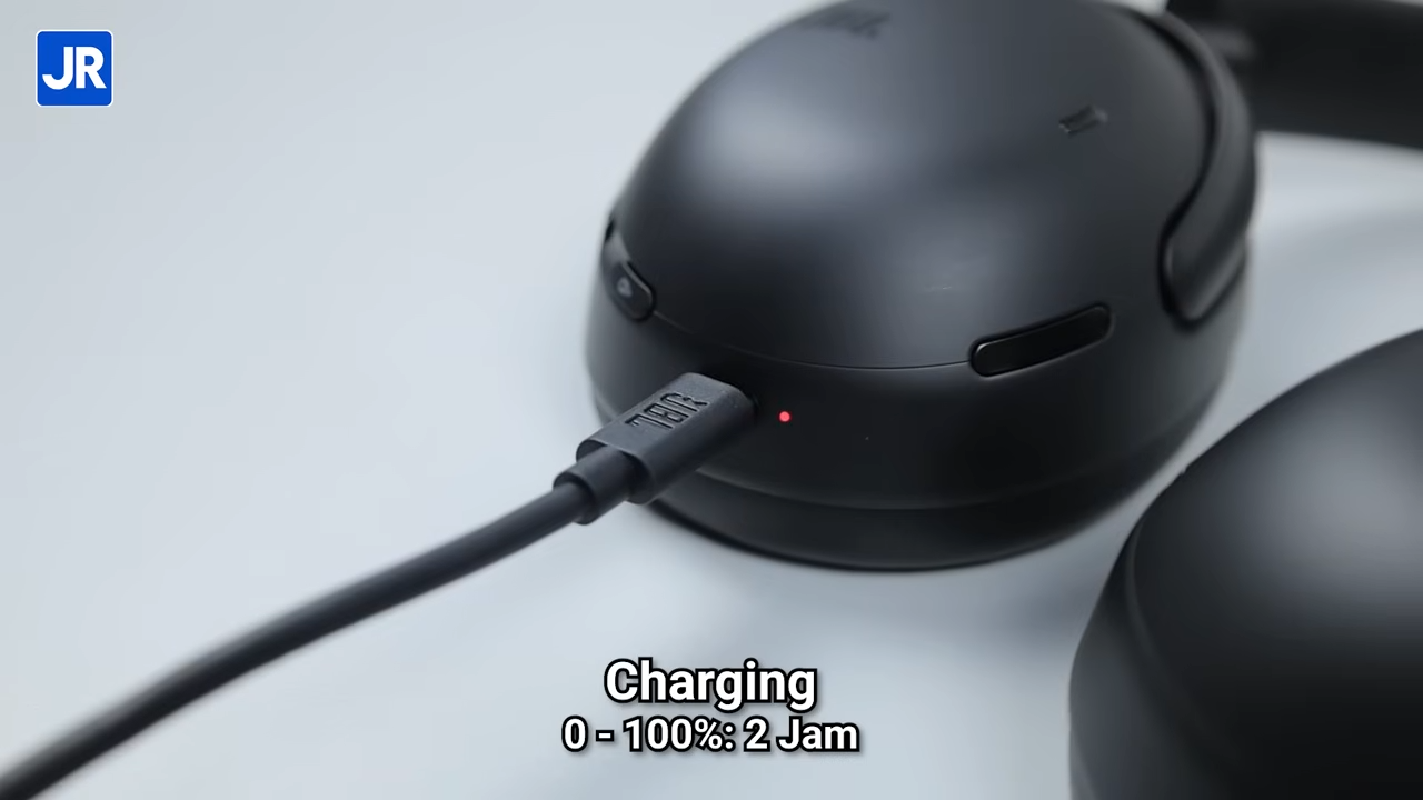 Review JBL Tour One M3 Smart TX: Bluetooth Headphone yang Bisa Dengerin Lagu dari Kaset/CD/Radio 14 JBL Tour One M3 Smart TX 14