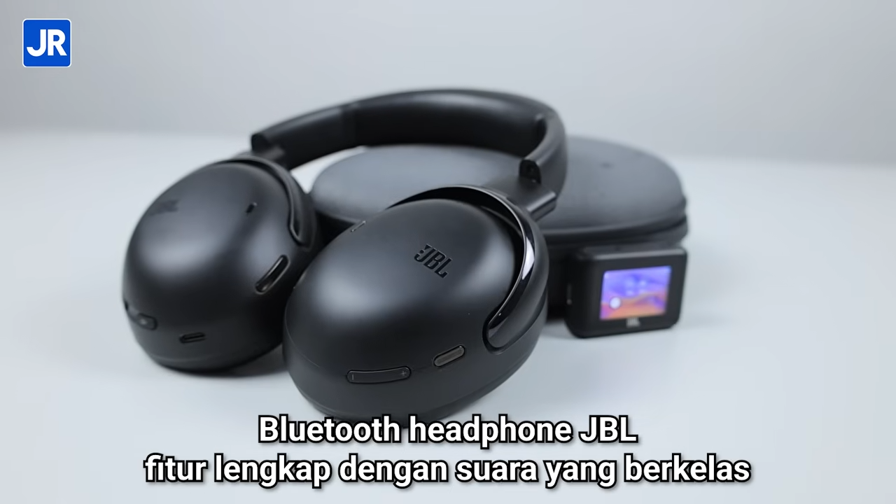 Review JBL Tour One M3 Smart TX: Bluetooth Headphone yang Bisa Dengerin Lagu dari Kaset/CD/Radio 1 JBL Tour One M3 Smart TX