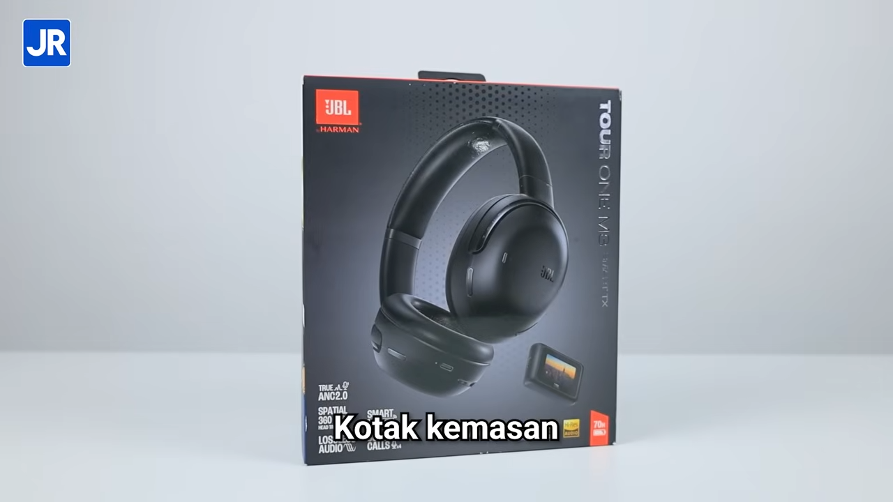 Review JBL Tour One M3 Smart TX: Bluetooth Headphone yang Bisa Dengerin Lagu dari Kaset/CD/Radio 3 JBL Tour One M3 Smart TX 3