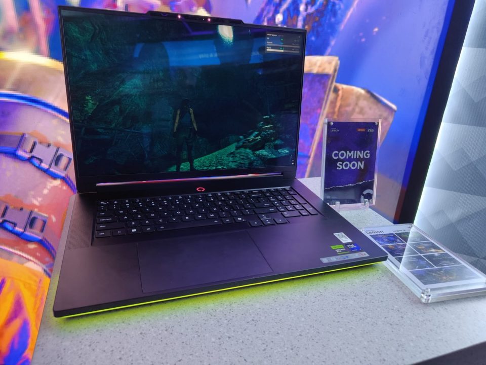 Lenovo Legion 9i Gen 10 Siap Rilis Desember di Indonesia: Bawa GPU RTX 5090 dan Layar 3D! 1 Lenovo Legion 9i Gen 10