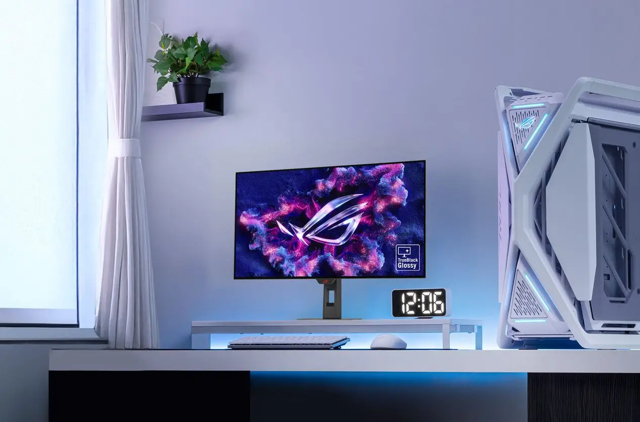 ASUS ROG Strix XG32UCWMG dan XG32UCWG
