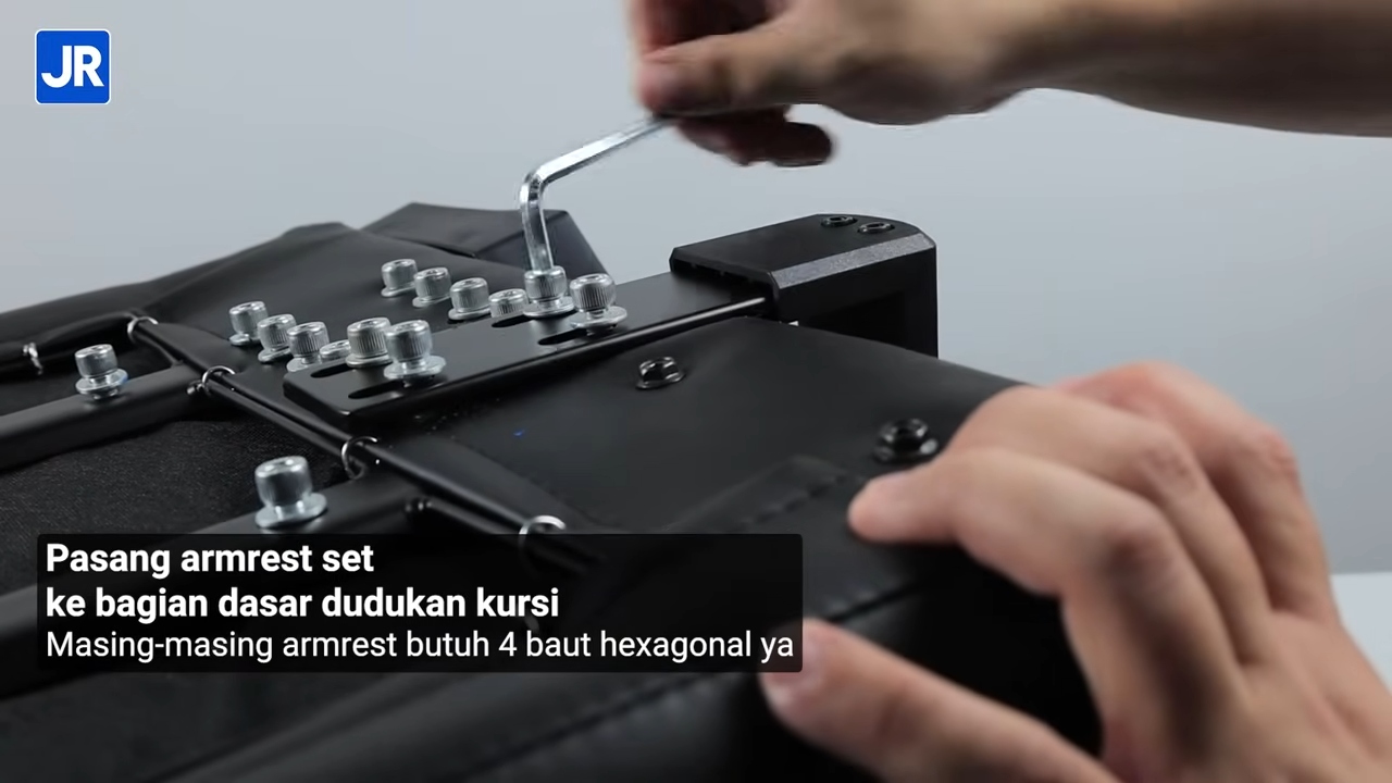 Review Todak Throne: Kursi Nyaman dan Lega Layaknya Singgasana Raja 9 Todak Throne 9