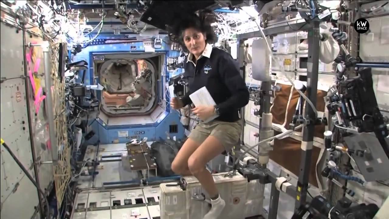 Astronot Sekarang Bisa Nyuci di Luar Angkasa! 2 Astronot
