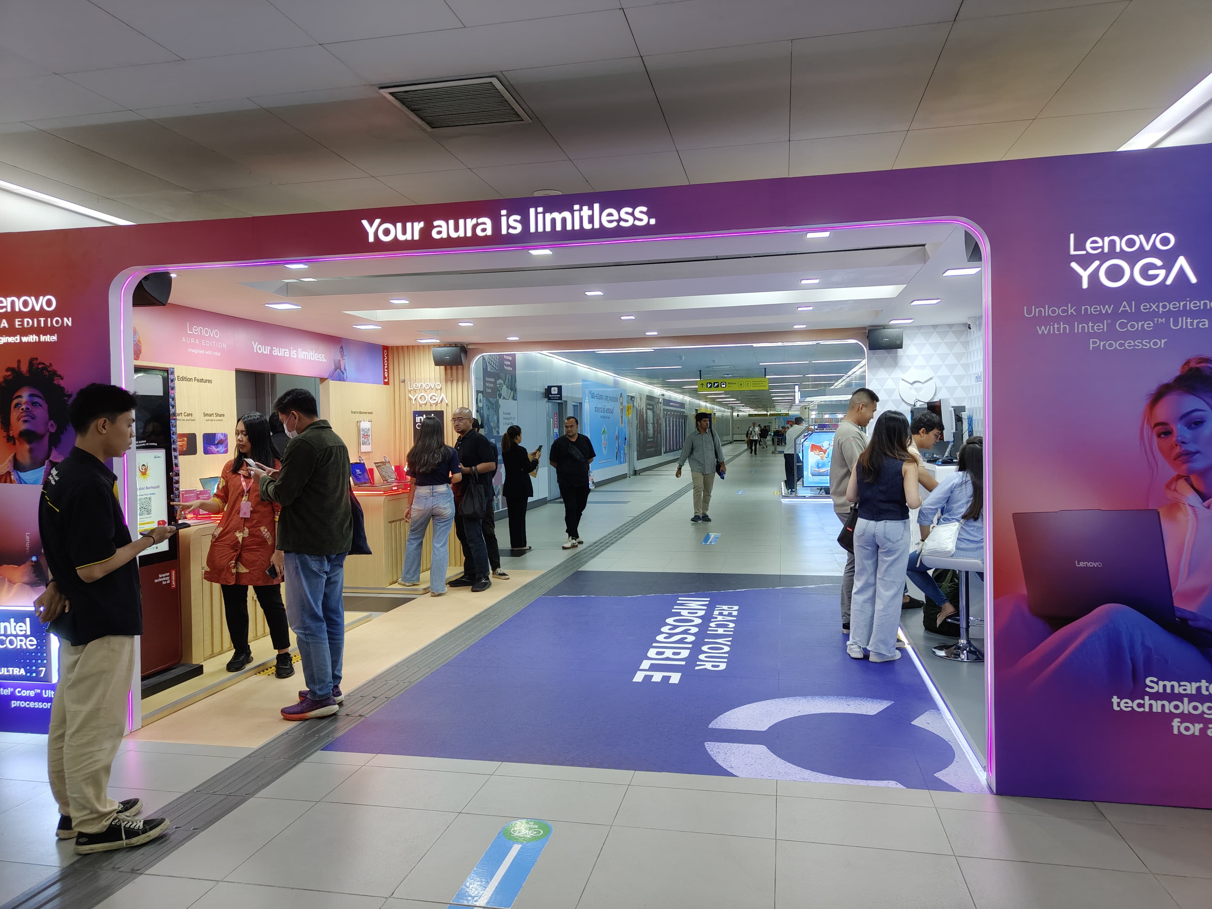 Lenovo Smarter Experience Digelar di MRT Bundaran HI, Coba Laptop Baru Sambil Kejar Hadiah 26 Lenovo Smartter Experience