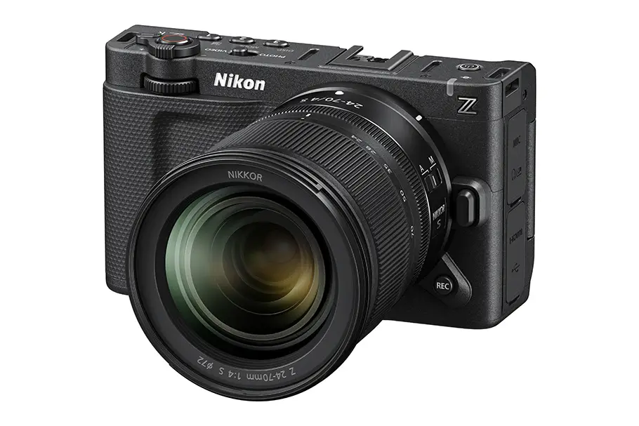Nikon ZR Meluncur: Kamera Cinema Ringkas Dengan Codec RED RAW 1 Nikon ZR with lens