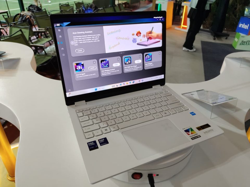 Pengguna Acer Swift Dapat Privilege Eksklusif, Bisa Main Padel Gratis! 2 Acer Swift Main padel Gratis