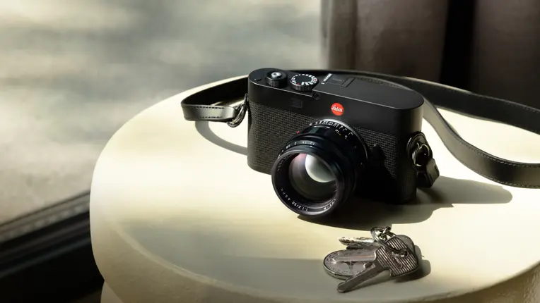 Leica M EV1 PDP Hero.jpg