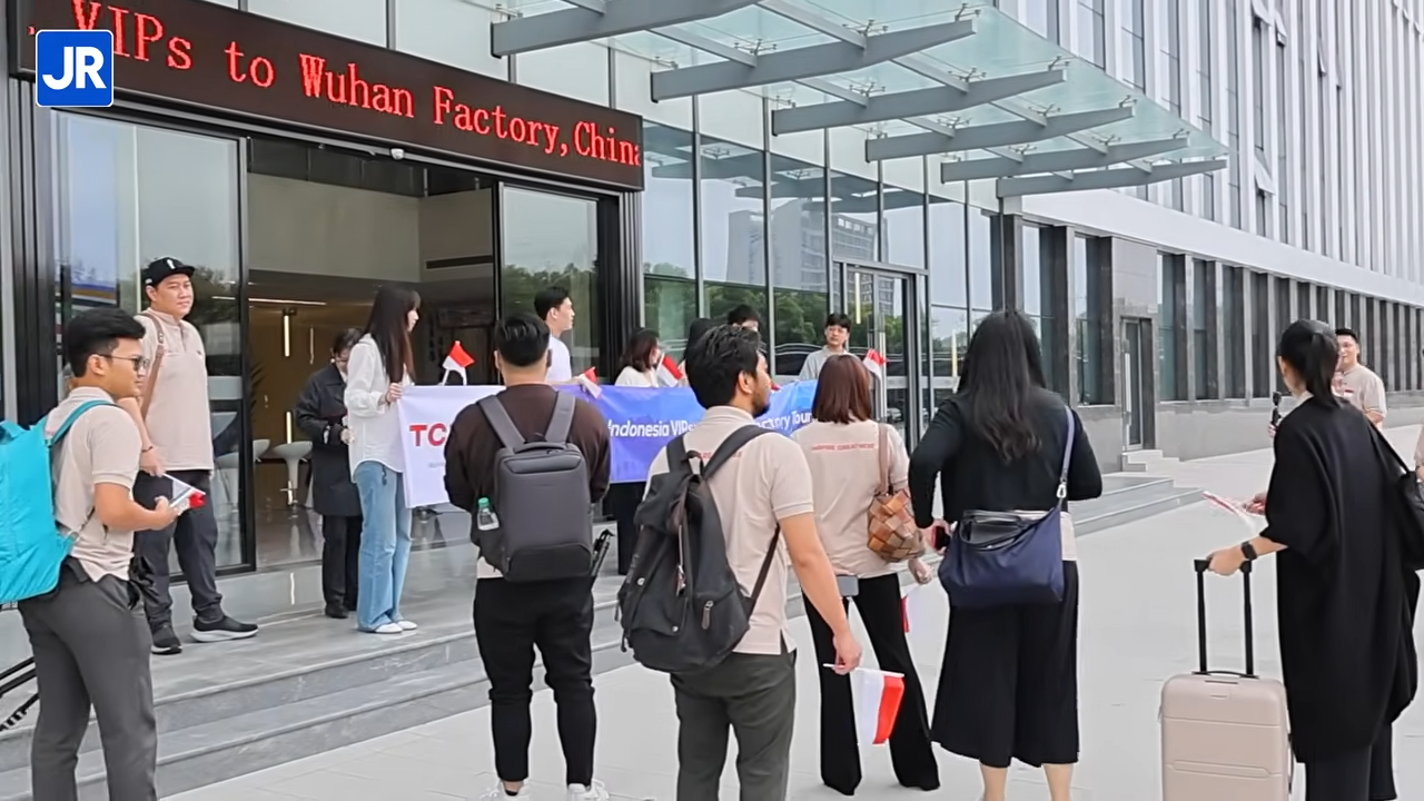 Mengintip Pabrik AC Canggih TCL: Ngetes AC Aja Sampai Se-Serius Ini? Kehujanan & Kepanasan, Semua Ada! 1 Ngetes AC Aja Sampai Se Serius Ini Kehujanan Kepanasan Semua Ada Ngintip Pabrik AC Canggih TCL 00 00 11