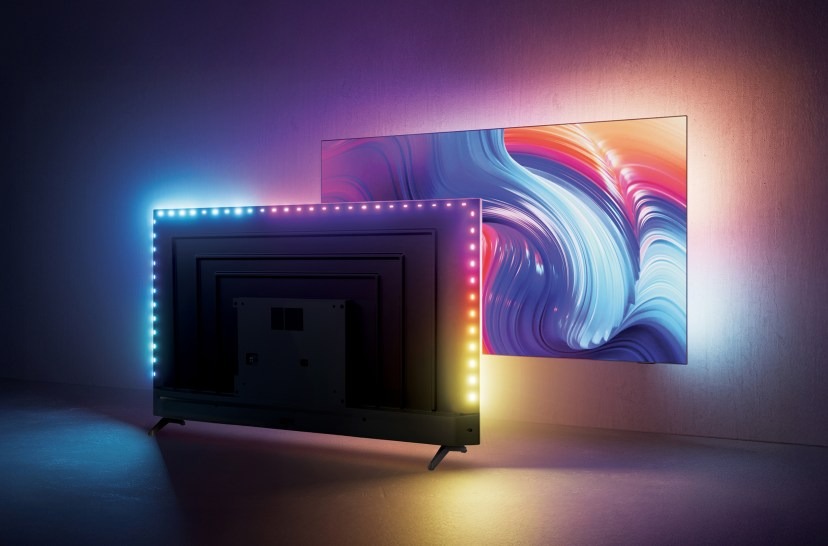 Philips Ambilight TV Debut, Pakai Roku OS dan Punya LED Strip Terintegrasi 4 Philips Ambilight TV b