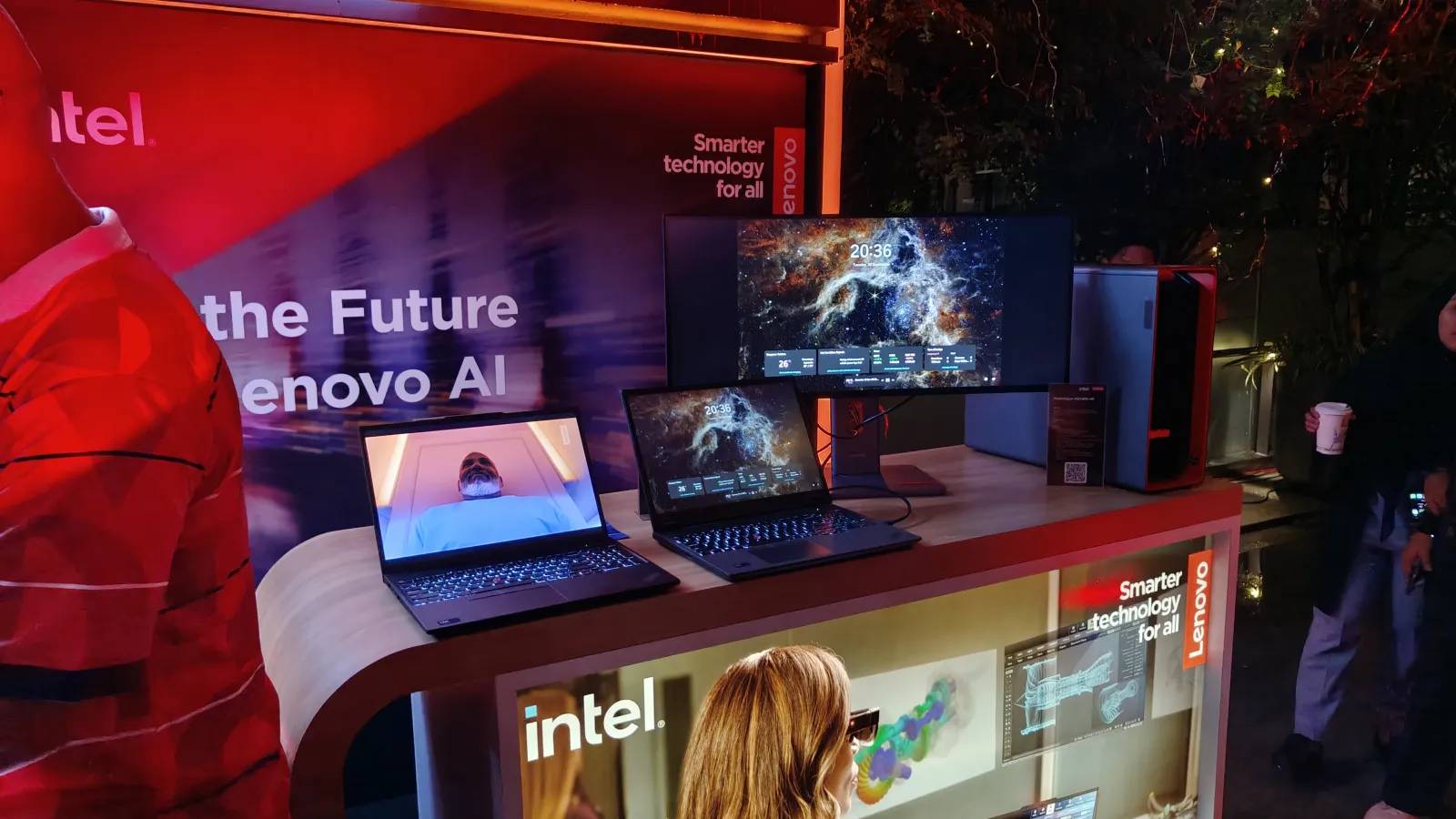 Lenovo Hadirkan Workstation Canggih Mereka di Event Meet & Greet Marc Márquez 3 lenovo ducatu marq marquez 2