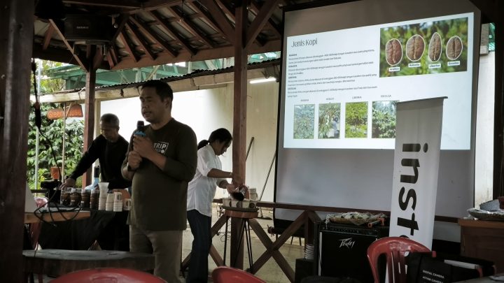 Jajal instax mini LiPlay+ dalam 1-Day Trip ke Pangalengan bersama FUJIFILM