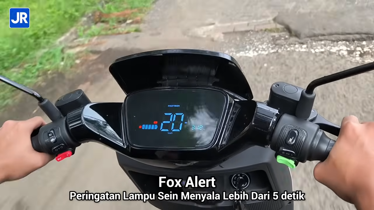 Review Polytron Fox 200: Rp 11 Jutaan, Punya Cruise Control dan Alarm Kalo Salah Belok! 15 Polytron Fox 200 15