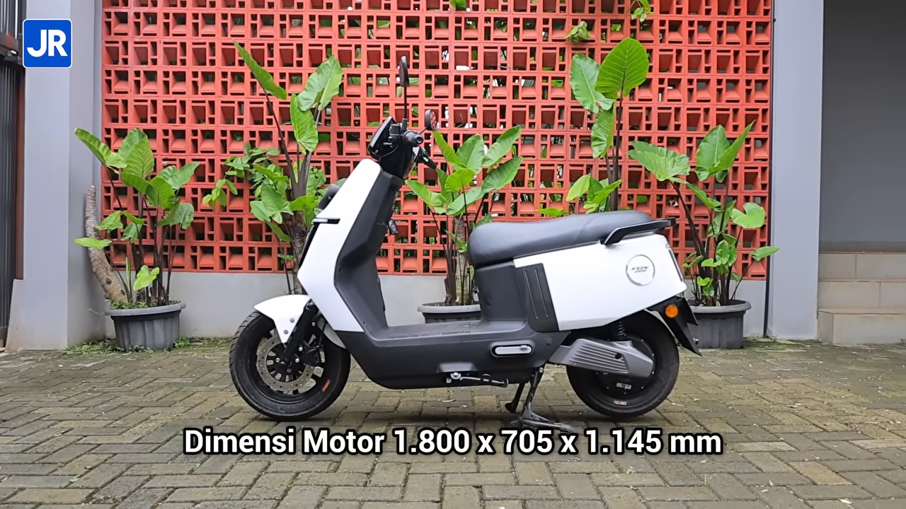Review Polytron Fox 200: Rp 11 Jutaan, Punya Cruise Control dan Alarm Kalo Salah Belok! 9 Polytron Fox 200 9