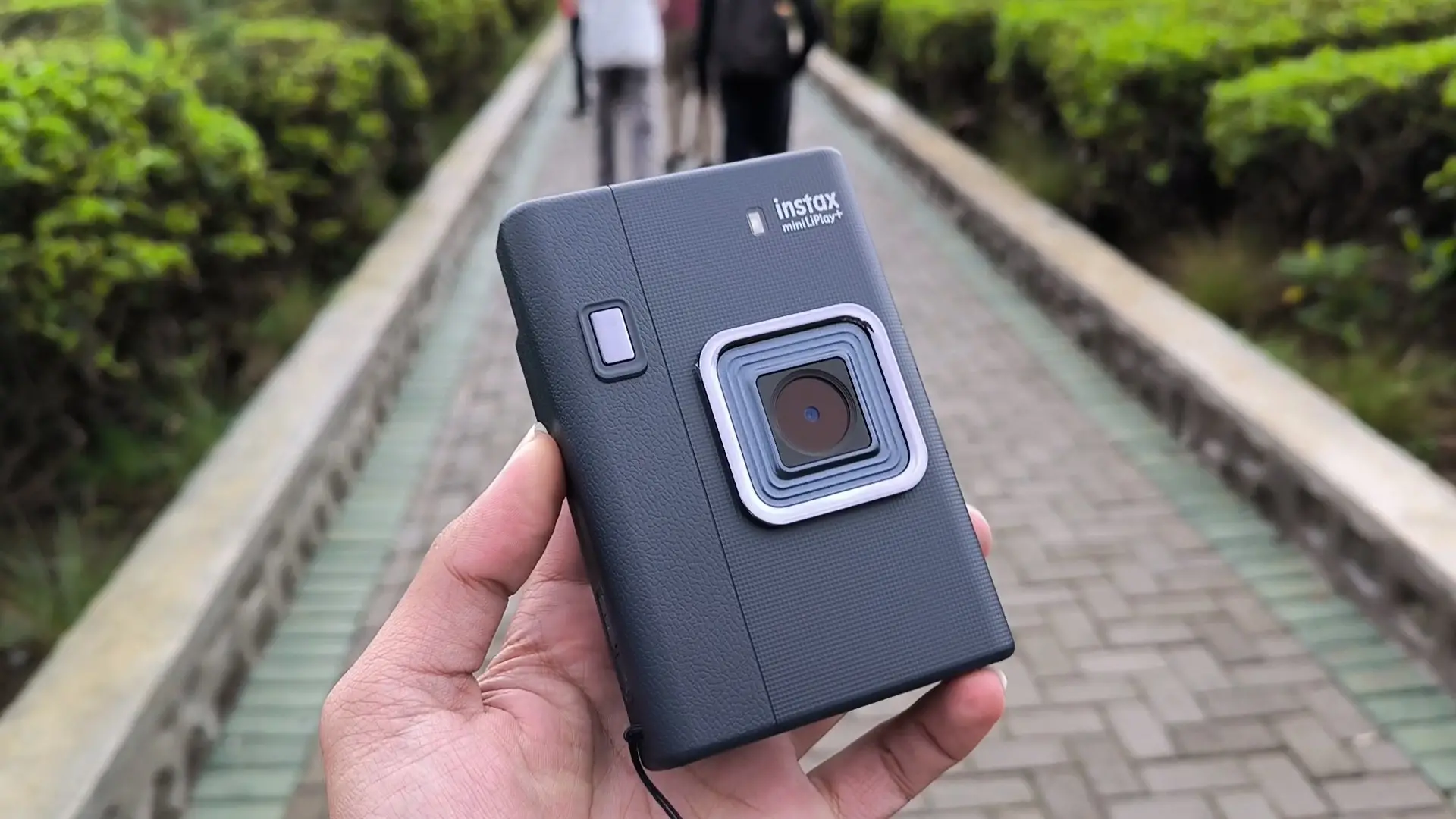 FUJIFILM instax mini LiPlay+ Hadir di Indonesia, Bawa Desain Baru dan Dual Camera 4 VID 20251108 163302.mp4 snapshot 00.06.129