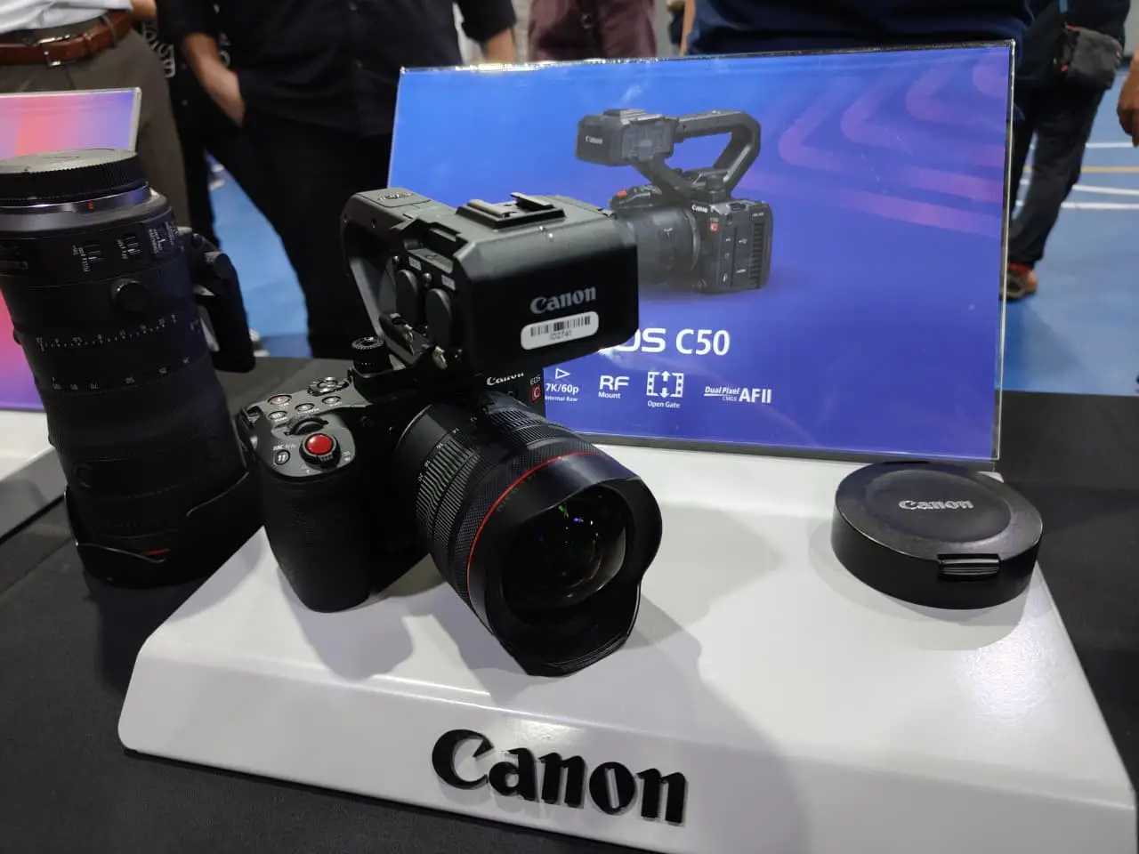 Canon EOS C50