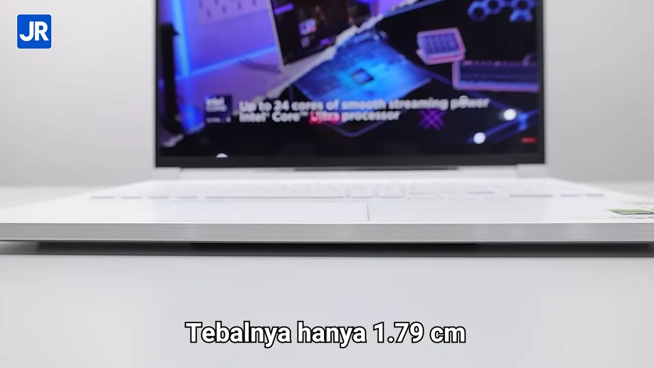 Review Lenovo Legion 7i Gen 10 (2025): Laptop Kencang yang Putih dan Cantik