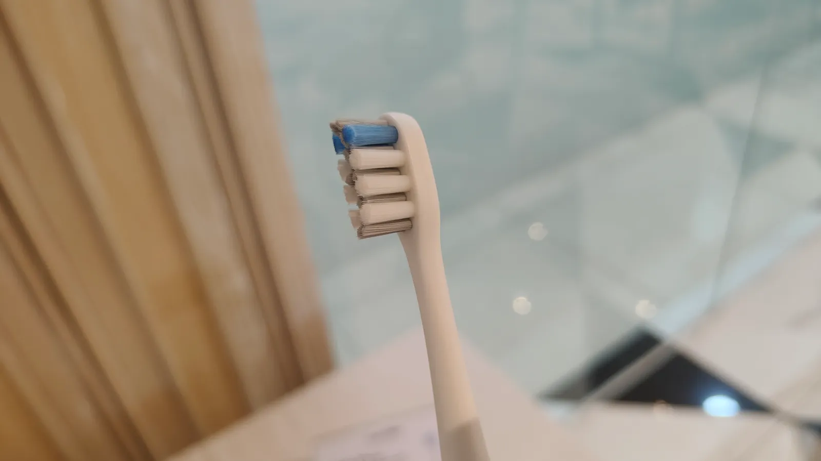 usmile Y10 Pro: Sikat Gigi Elektrik dengan Teknologi Ultrasonik 2 usmile y10 pro 1