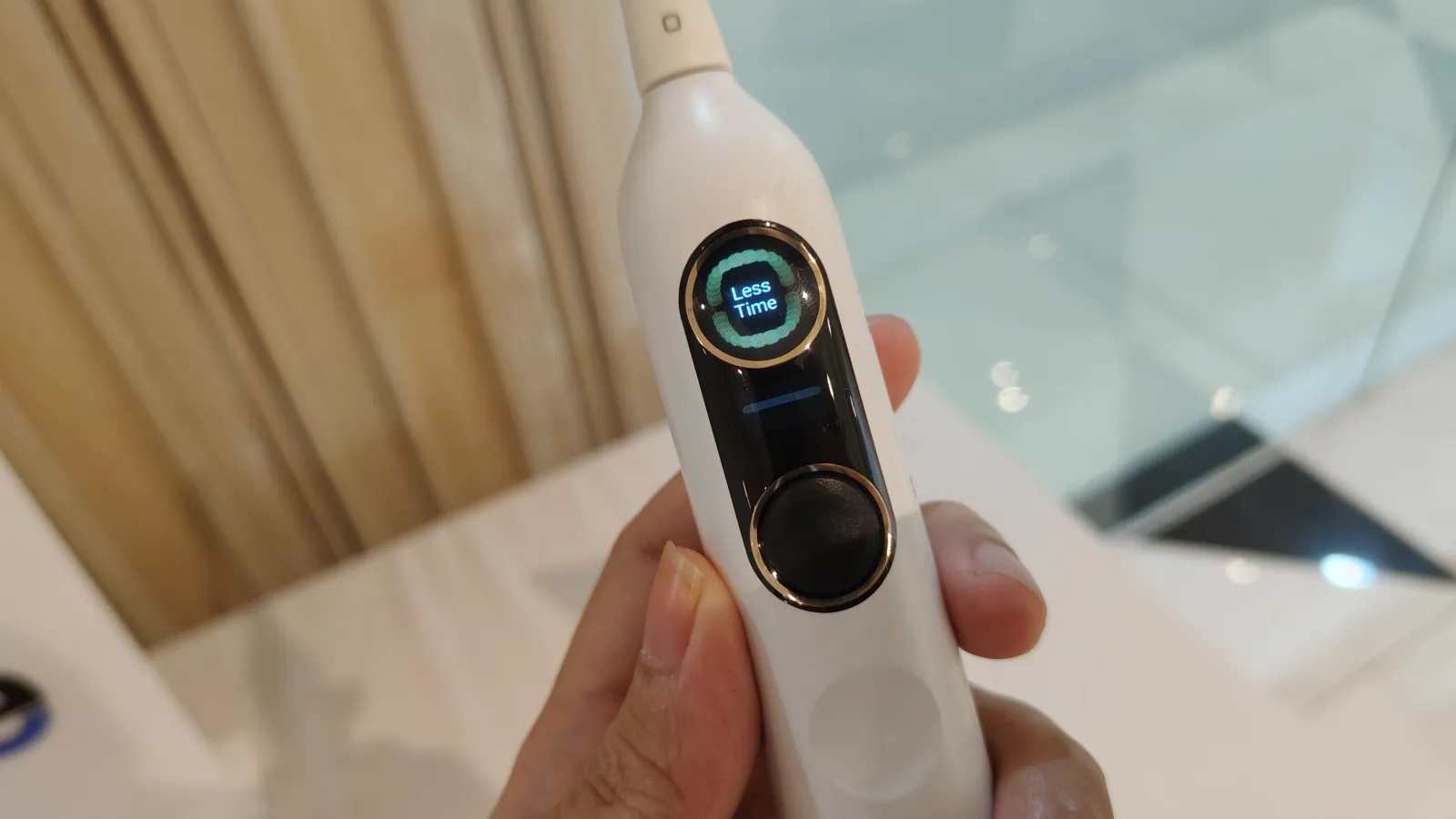 usmile Y10 Pro: Sikat Gigi Elektrik dengan Teknologi Ultrasonik 3 usmile y10 pro 4