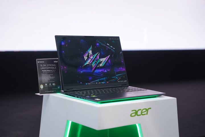 Acer Unfold A New Dimension