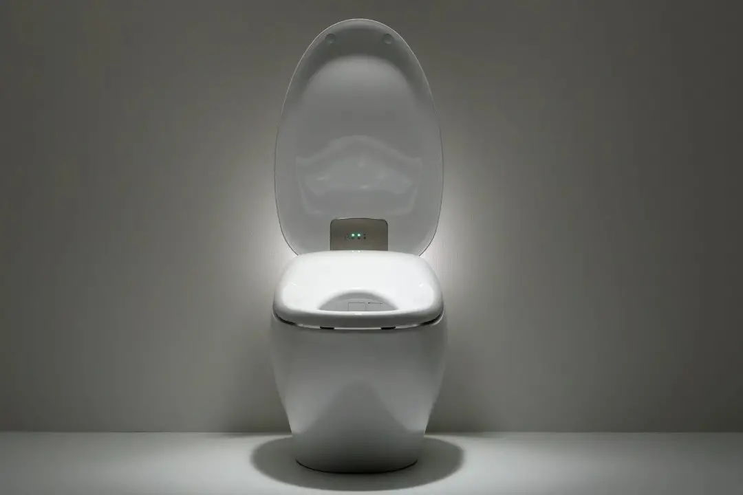 Perusahaan Toilet TOTO Raup Untung Besar di Era AI, Kok Bisa? 3 TOTO raup untung di era AI