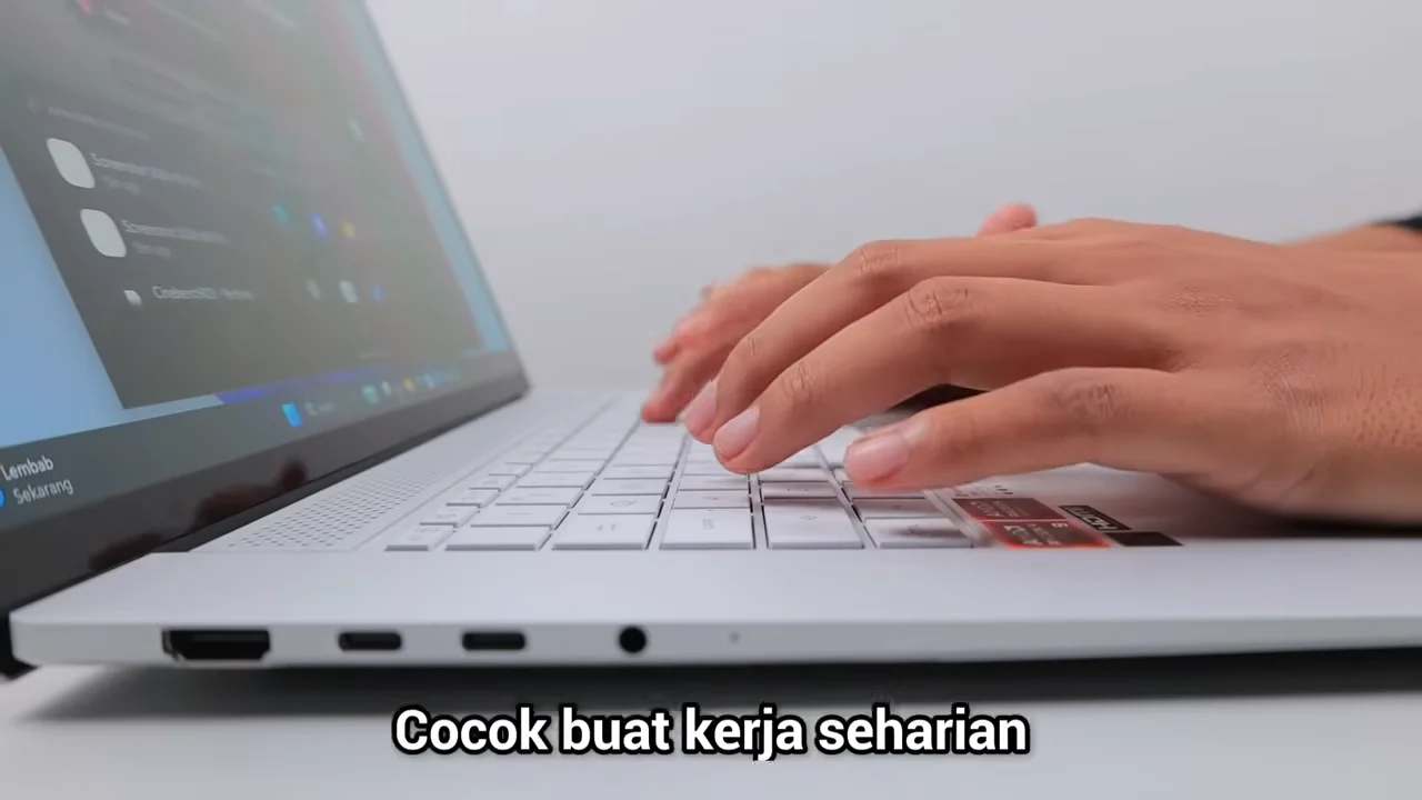 ASUS Zenbook S16 OLED 2