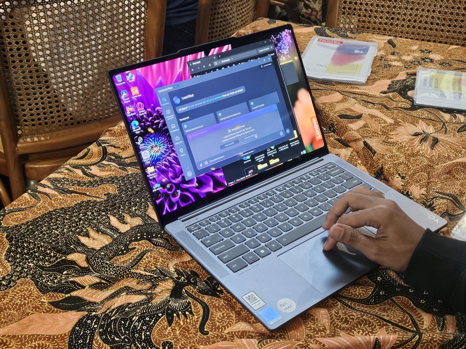 Lenovo AI Now di Lenovo Aura Edition