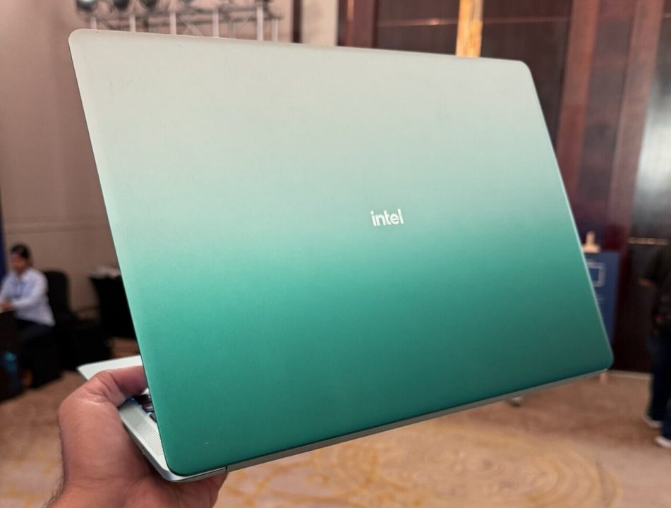 2 Intel Wildcat Lake