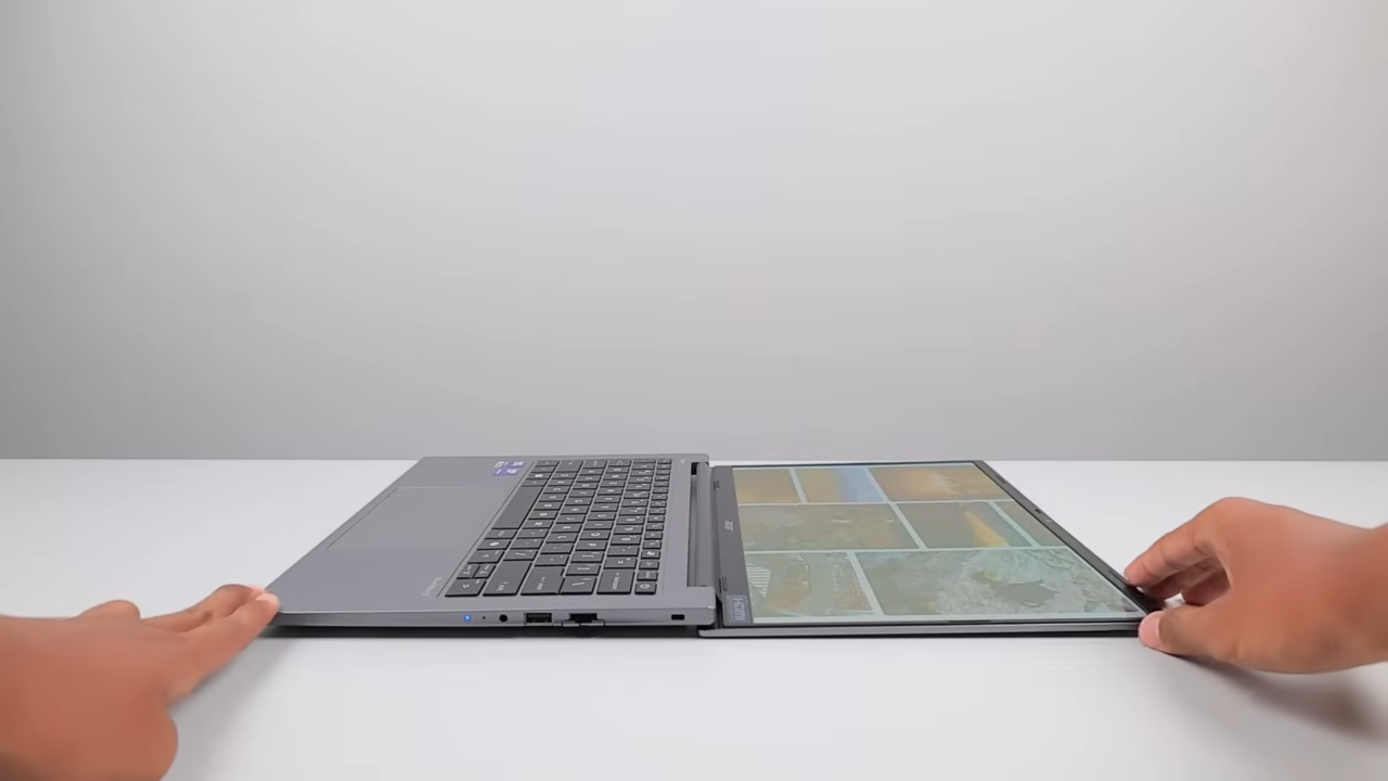 Acer TravelMate X4 14 AI 14