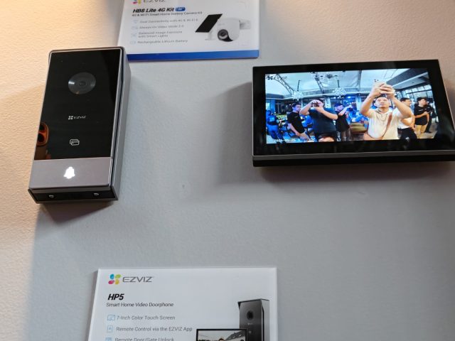 EZVIZ HB8 Lite 4G Kit dan H9c Dual 4G Turut Diperkenalkan: Kamera Keamanan dengan Dukungan Koneksi 4G 6 EZVIZ HP5 1 Custom